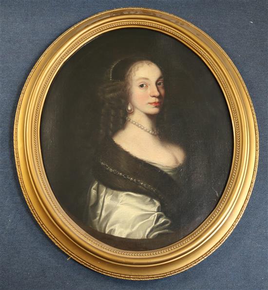 17th century Dutch School Portrait of a lady wearing pearls, oval, 28.5 x 24in.